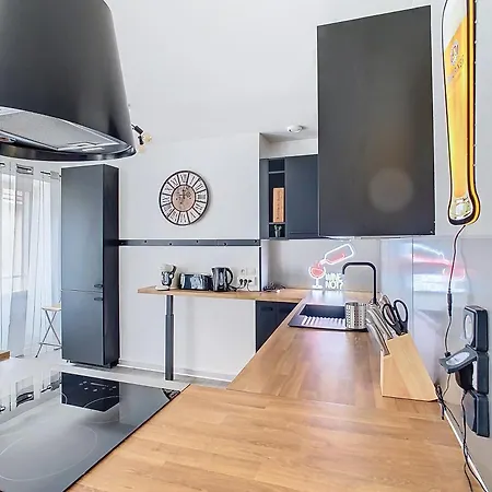 Le Loft, 2 85 M2, Hyper Centre, Proche Gare * Voiron