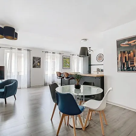 Le Loft, 2 85 M2, Hyper Centre, Proche Gare * Voiron